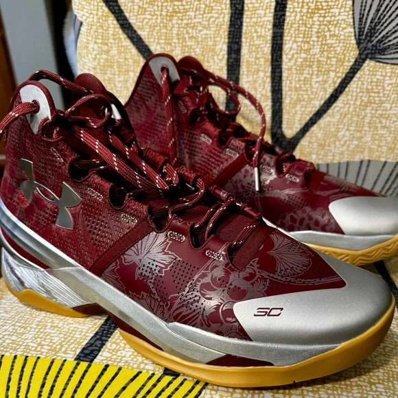 Under Armour Curry 2 Retro Basketball Shoes (Domaine Red Silver Gum) Men 11.5 - Picture 2 of 16